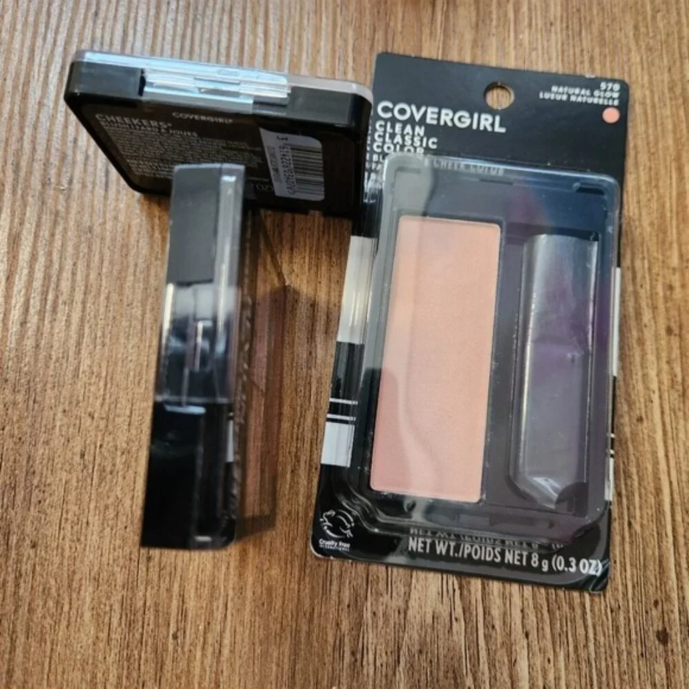 Bundle Covergirl Clean Classic Color